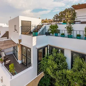 V... Boutique Hotel